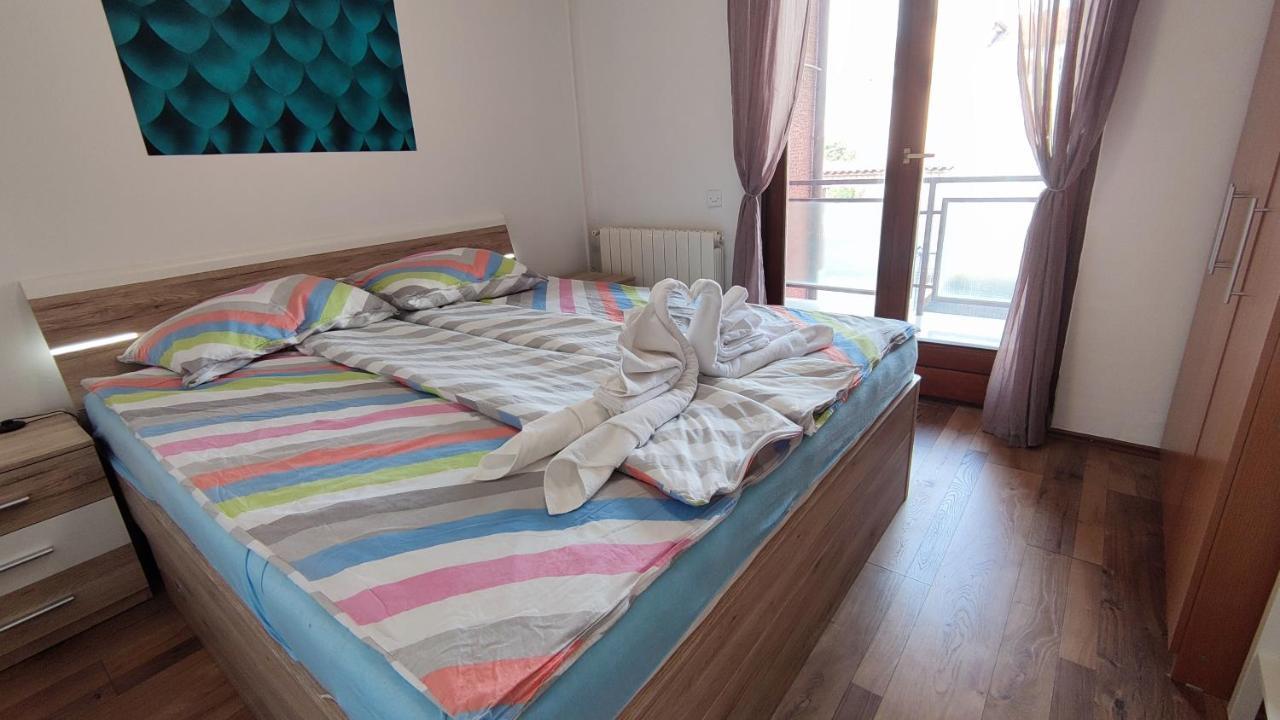 Apartments Marla 波雷奇 外观 照片