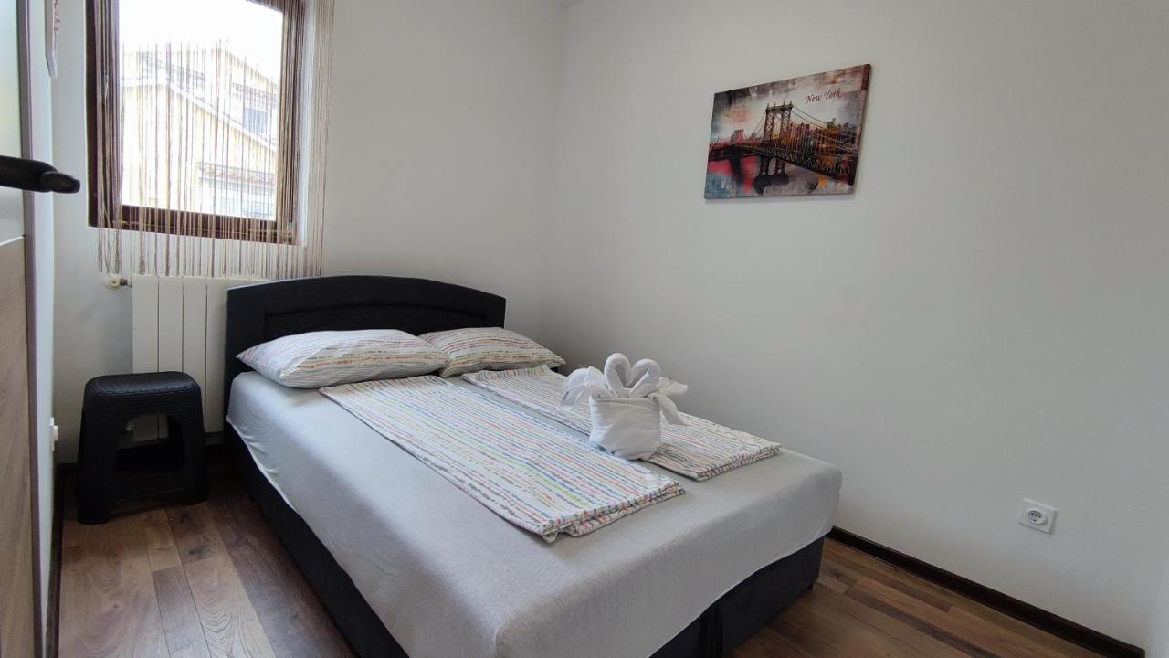 Apartments Marla 波雷奇 外观 照片