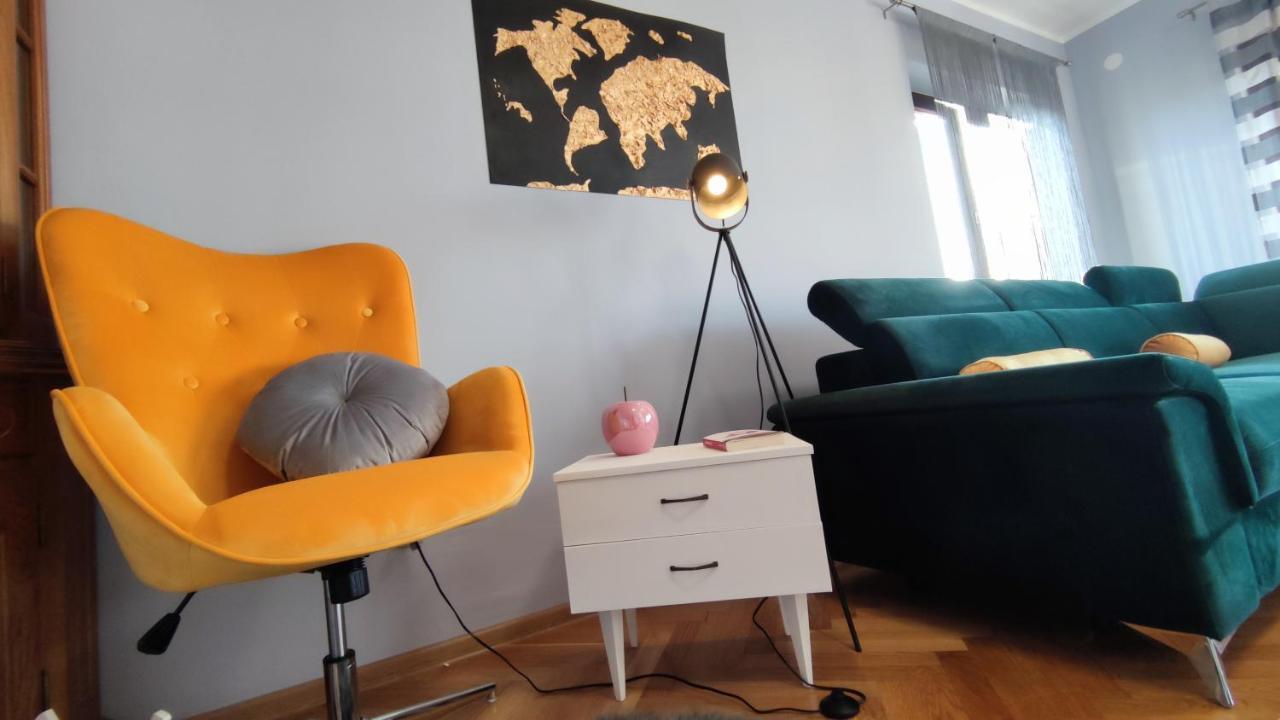 Apartments Marla 波雷奇 外观 照片