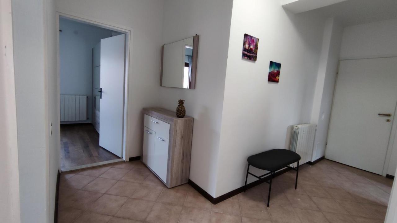 Apartments Marla 波雷奇 外观 照片